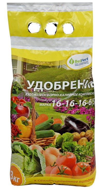 Девушка ласкает себя и с парнем Девушка ласкает себя и с парнем